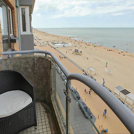 Amazing Apartment In Oostende With House Sea View Экстерьер фото